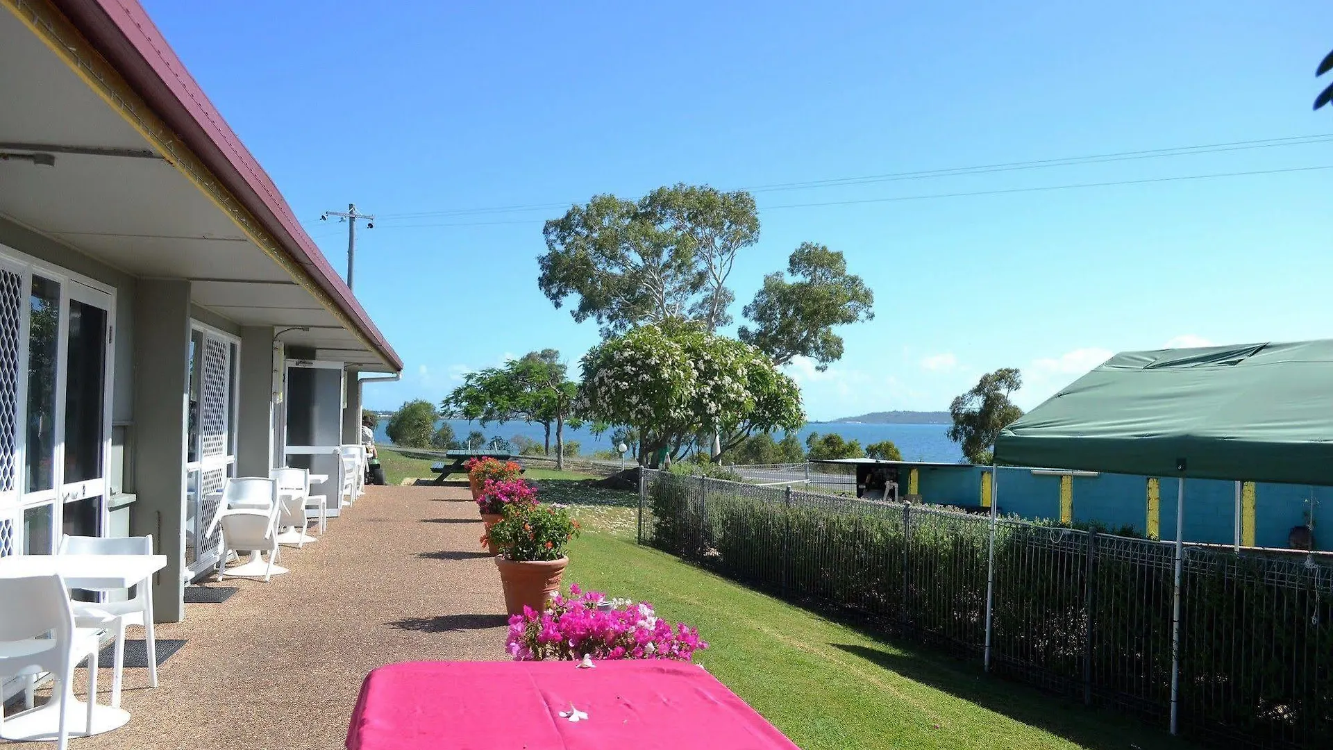 ***  Ocean View Motel Bowen Australia