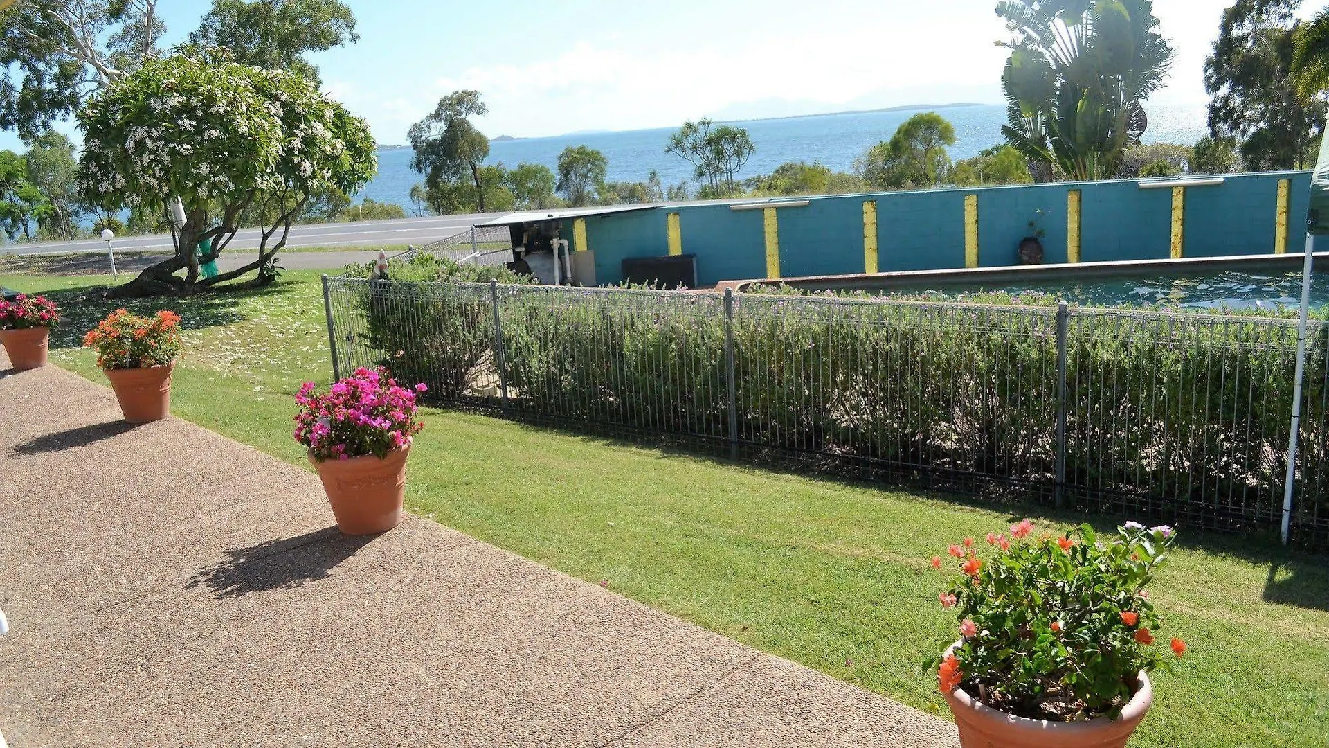 Ocean View Motel Bowen 3*,