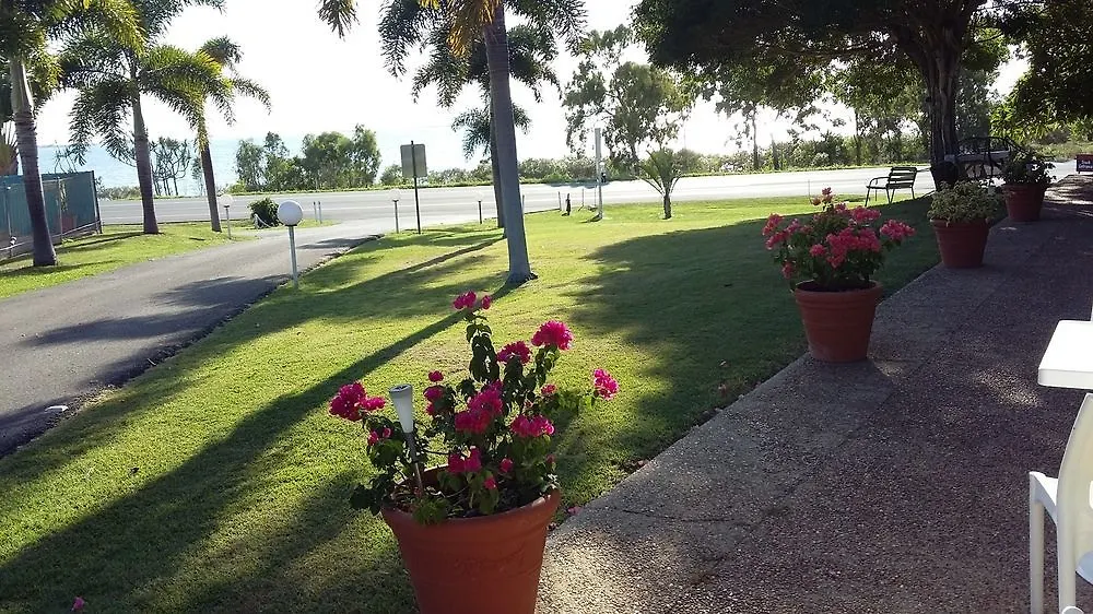 Ocean View Motel Bowen 3*,  Australia