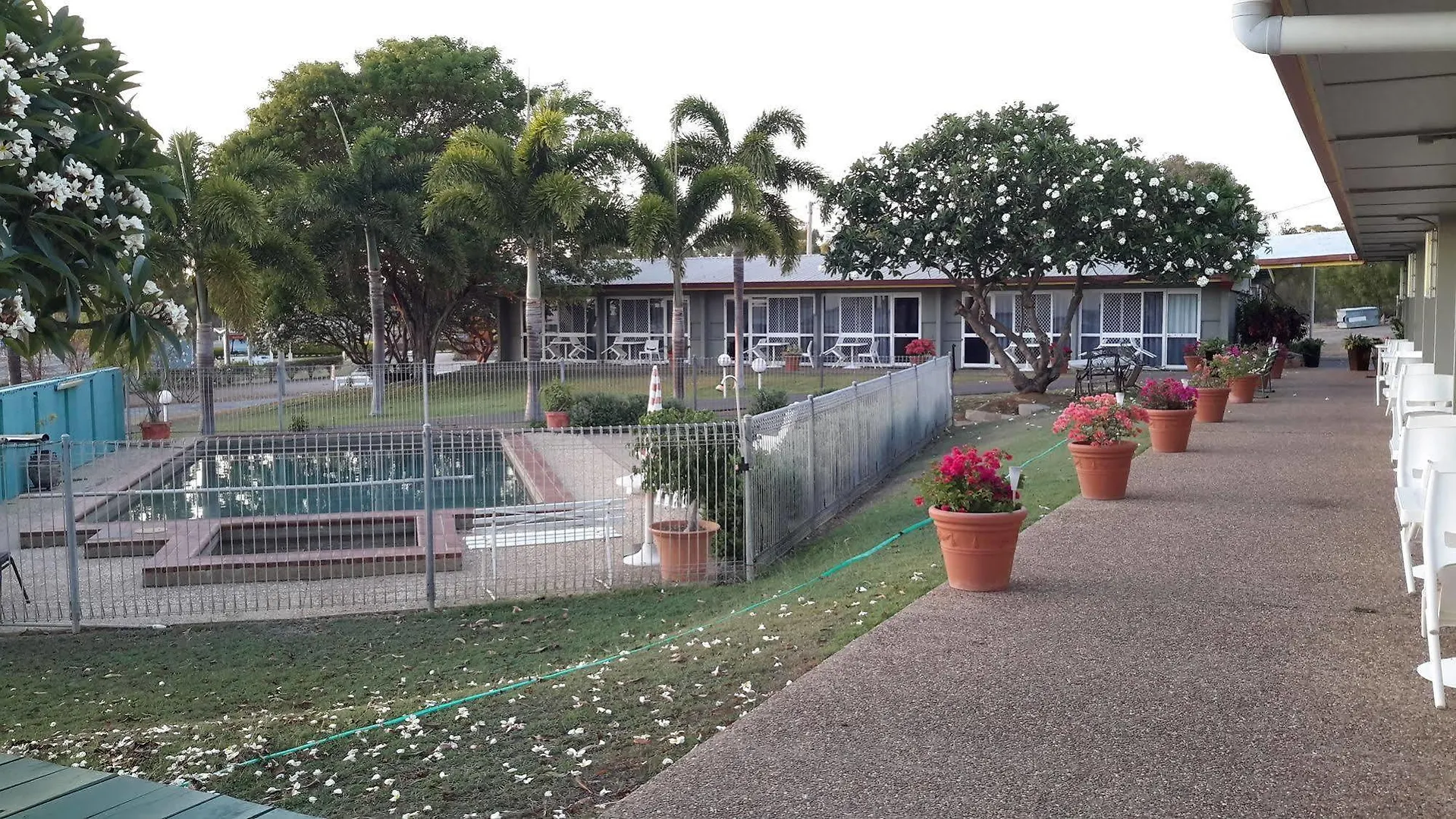 Ocean View Motel Bowen 3*,  Australia